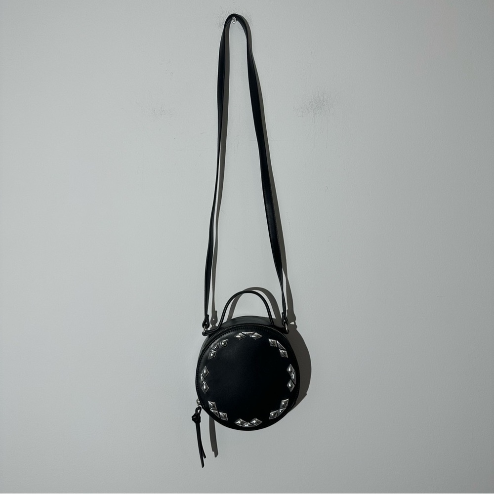Express Circle With Silver Diamonds Crossbody Bag - image 5